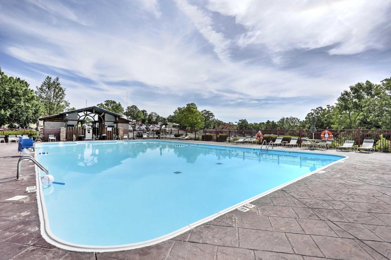 Branson Condo On Golf Course, 4 Mi To Downtown Bagian luar foto